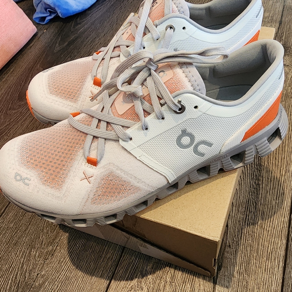 On Cloud X3 Women Size 8